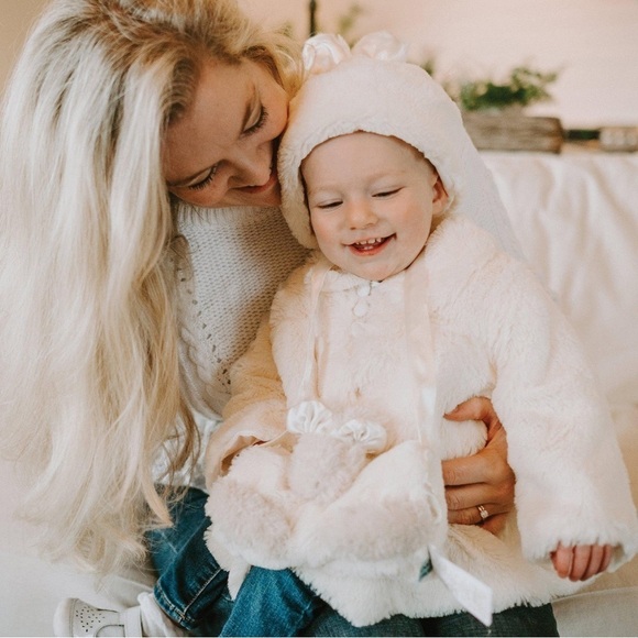 Bunnies By The Bay Storywear Glad Dreams Soft Faux Fur Satin Lined Coat 6-12 M - Picture 2 of 11